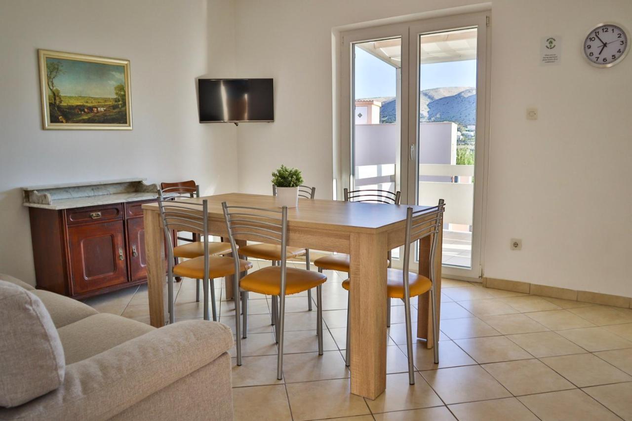 Apartmani Nana Mija Pag Town Eksteriør billede