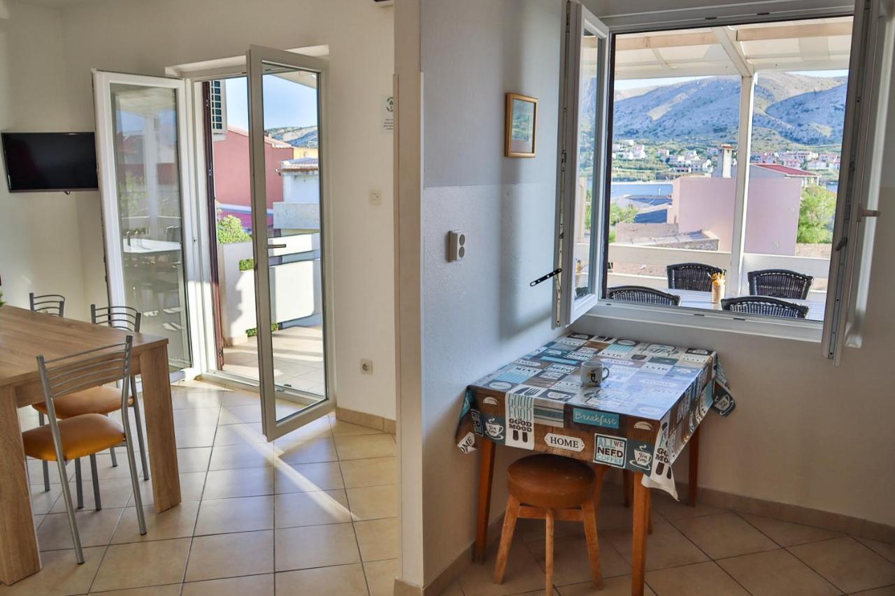 Apartmani Nana Mija Pag Town Eksteriør billede
