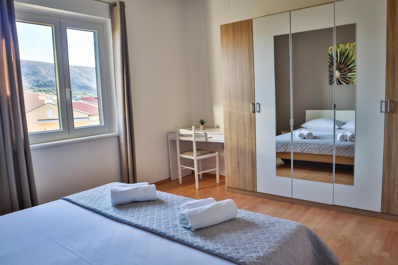 Apartmani Nana Mija Pag Town Eksteriør billede
