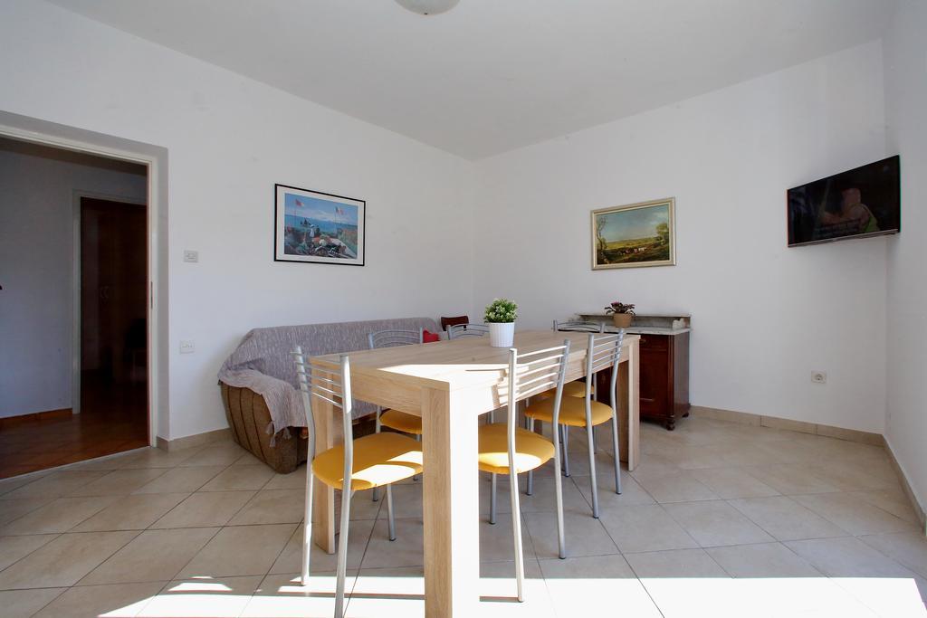 Apartmani Nana Mija Pag Town Eksteriør billede
