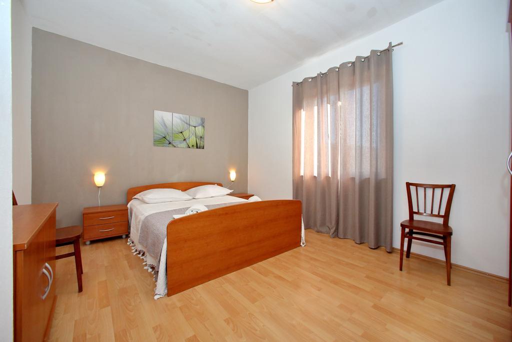 Apartmani Nana Mija Pag Town Eksteriør billede